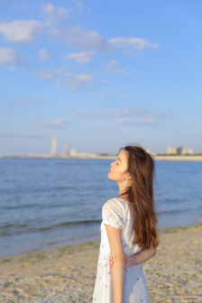 国产一区二区三区四区精华液毛